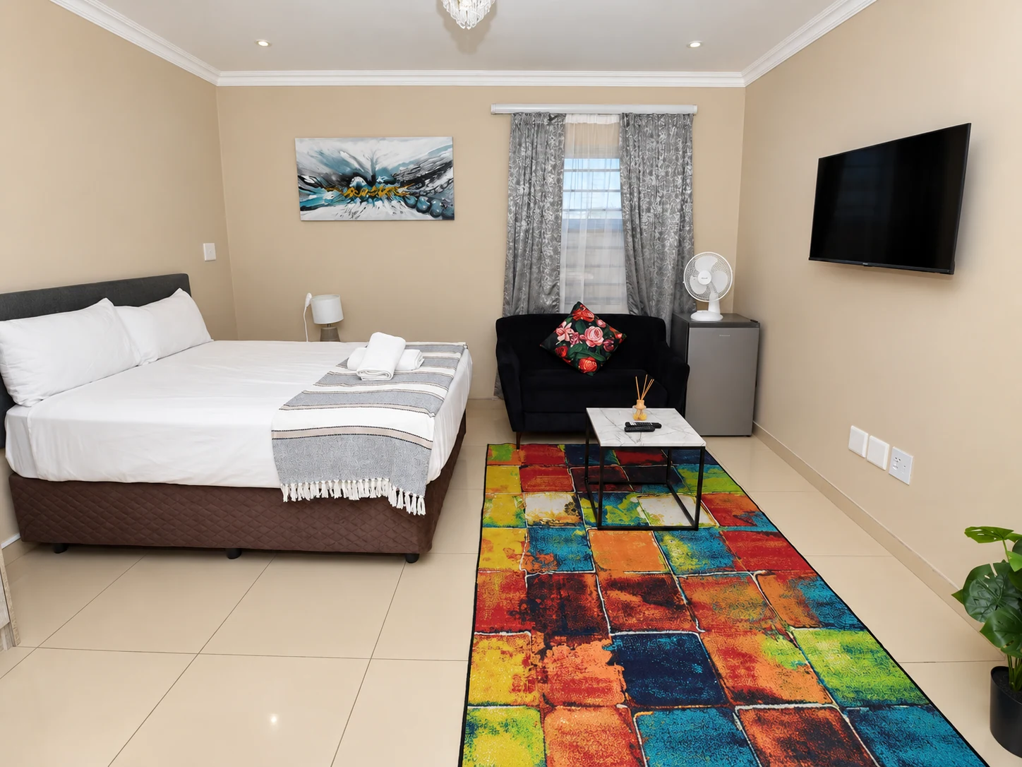 Elmed Guest House Deluxe Room — photograph 10